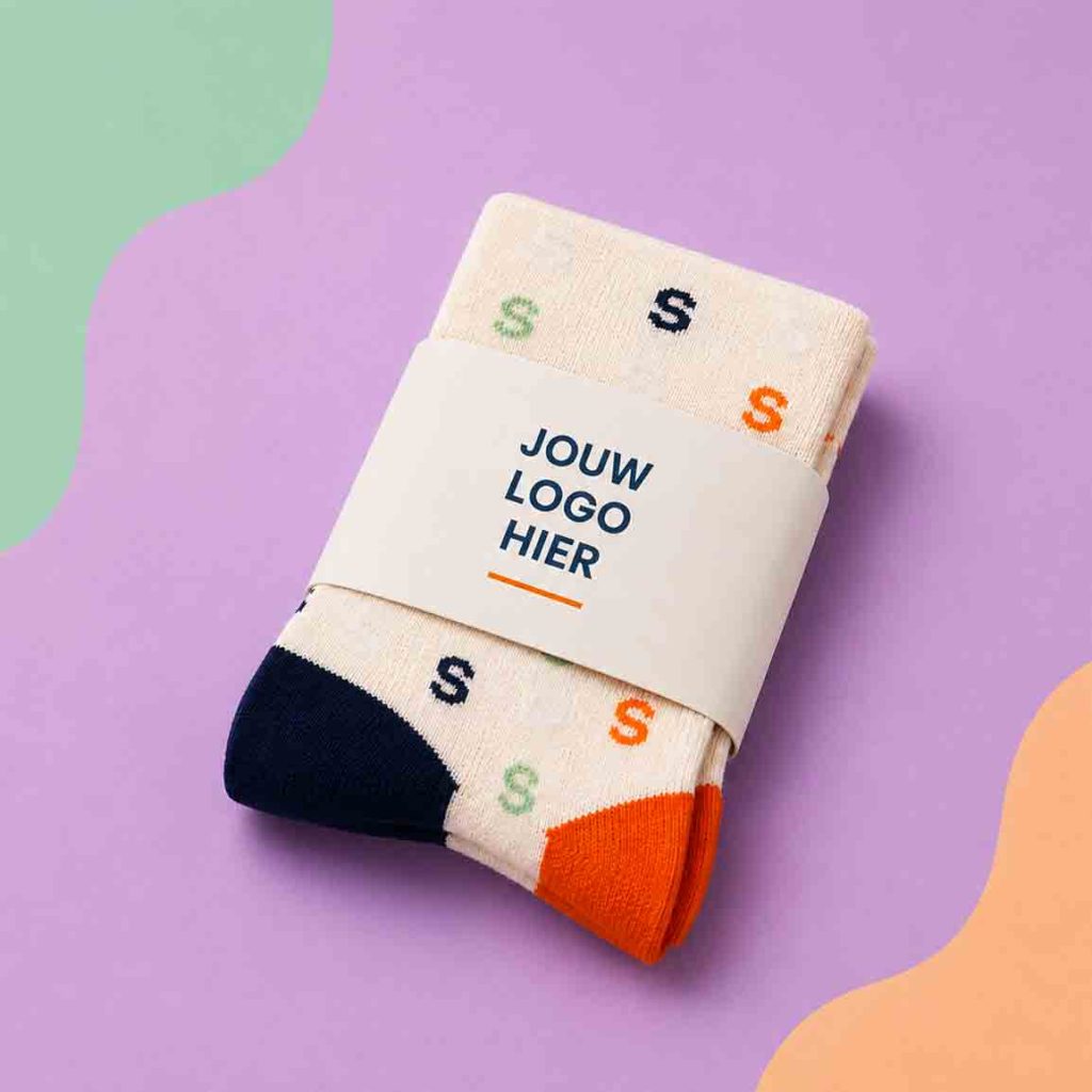 gepersonaliseerde sokken met wikkel met eigen logo erop